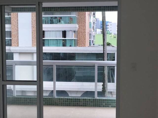 #2310 - Apartamento para Locação em Santos - SP
