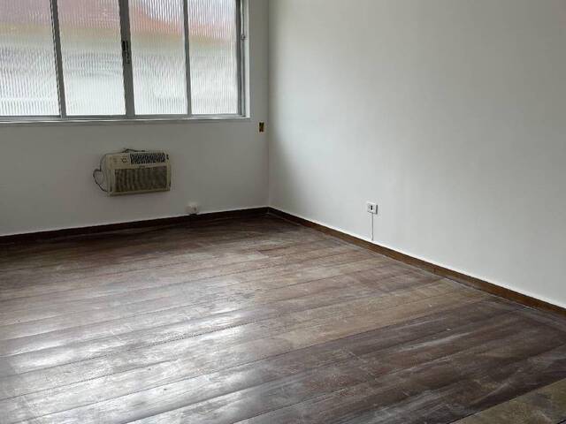 #2271 - Apartamento para Locação em Santos - SP