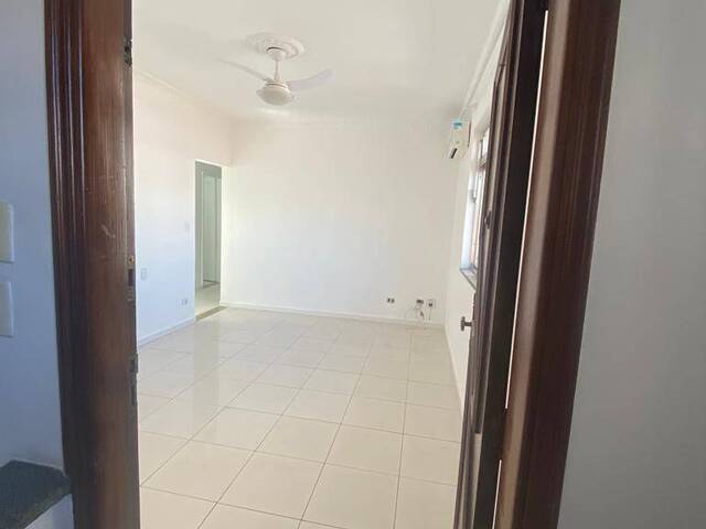 #3147 - Apartamento para Venda em Santos - SP