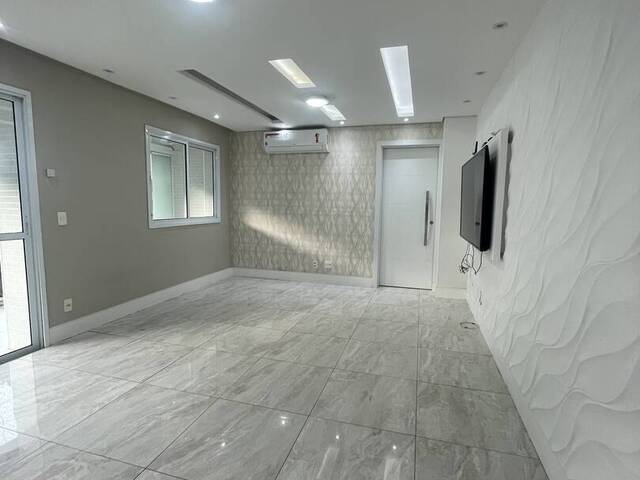 #3245 - Apartamento para Locação em Santos - SP - 2