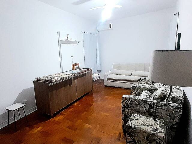 #3254 - Apartamento para Locação em Santos - SP