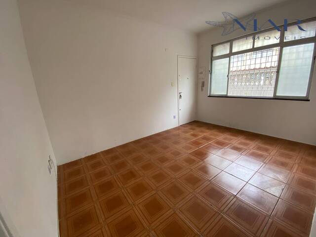 #3253 - Apartamento para Locação em Santos - SP