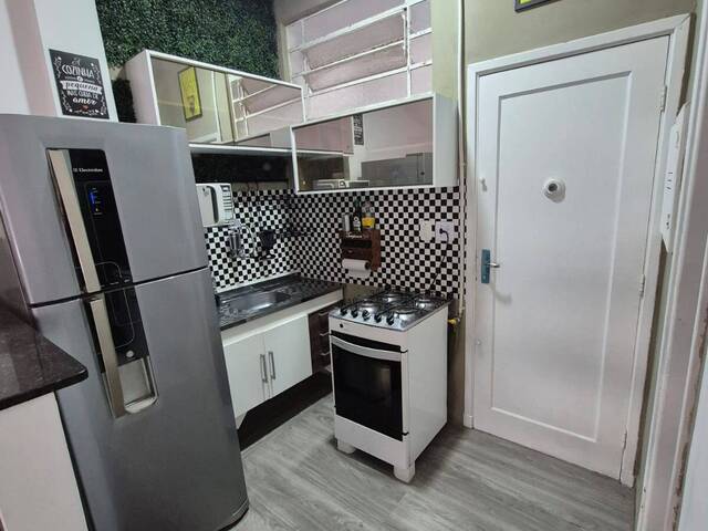 #3256 - Apartamento para Locação em Santos - SP