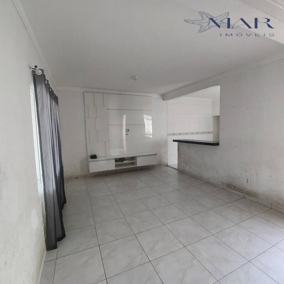 Casa à venda com 3 quartos, 135m² - Foto 1