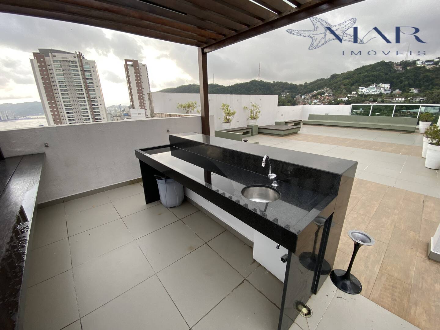 Apartamento para alugar com 2 quartos, 64m² - Foto 12